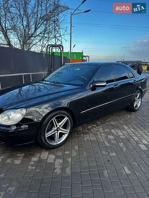 Mercedes-Benz S-Class 2004