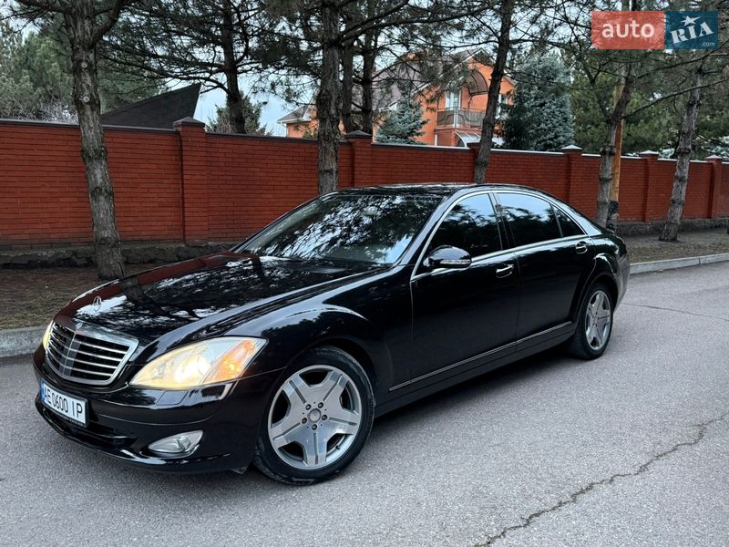Mercedes-Benz S-Class 2008