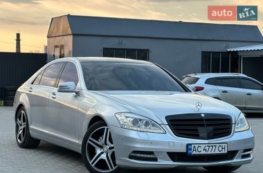 Седан Mercedes-Benz S-Class 2005 в Володимирі