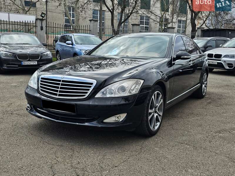 Mercedes-Benz S-Class 2006