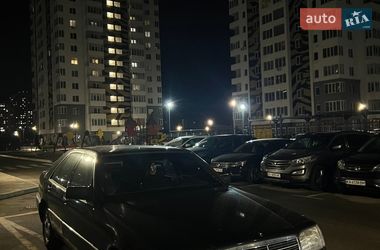 Седан Mercedes-Benz S-Class 1993 в Броварах