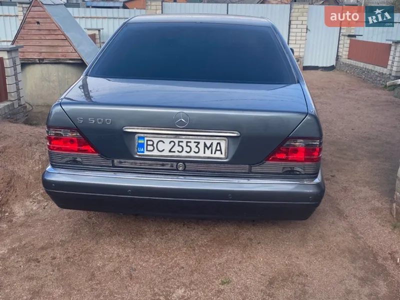 Mercedes-Benz S-Class