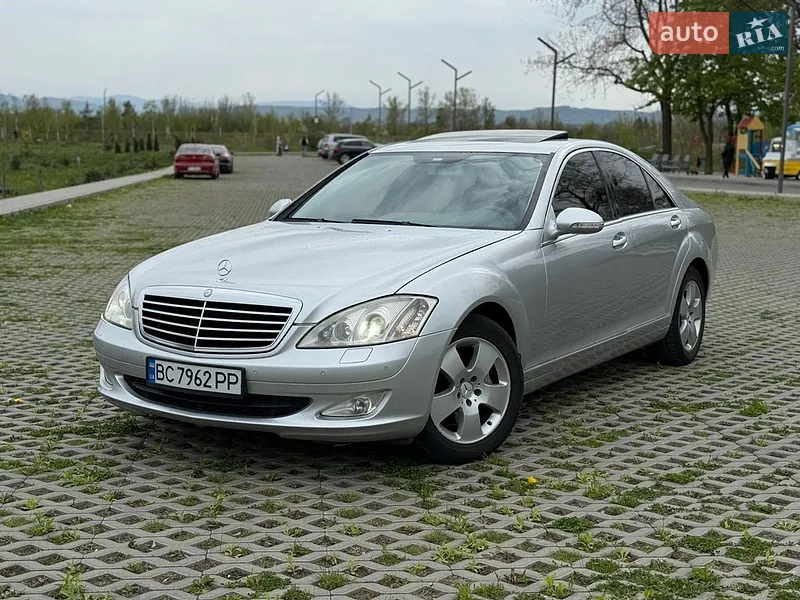 Mercedes-Benz S-Class 2007