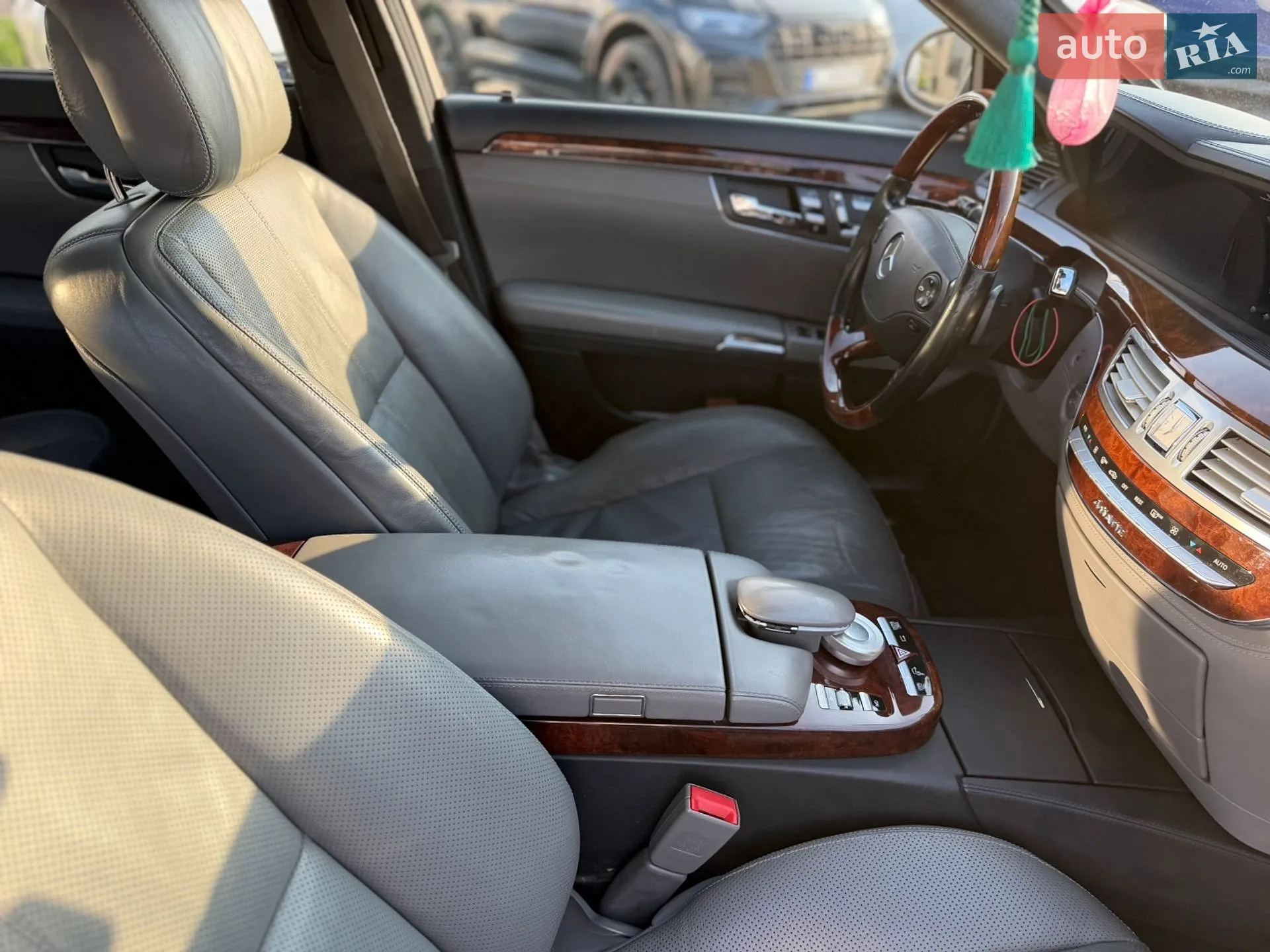 2010 Mercedes-Benz S-klasse - мініатюра 29