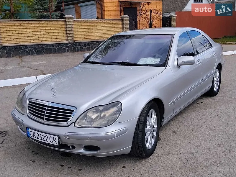 Mercedes-Benz S-Class 2000