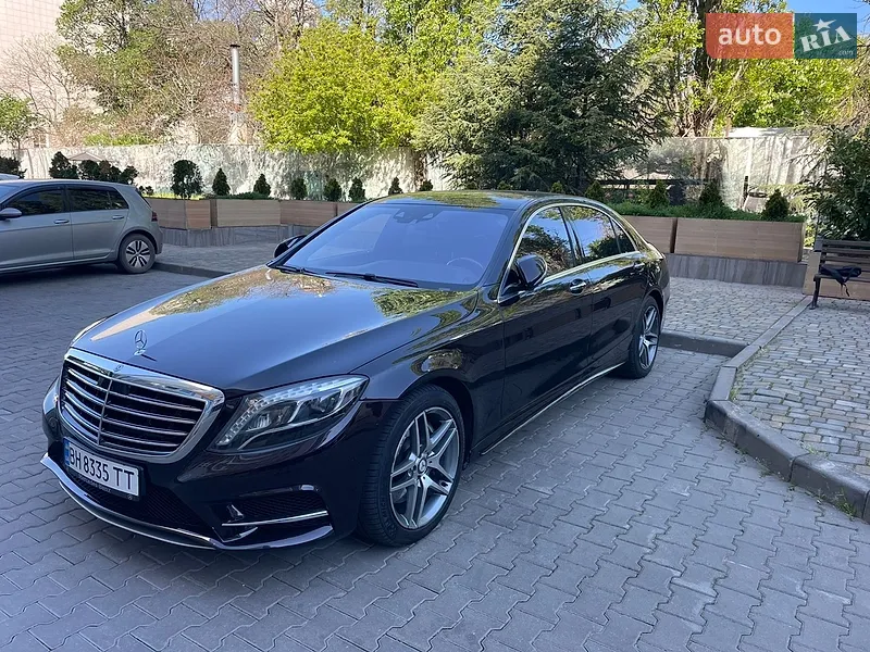 Mercedes-Benz S-Class