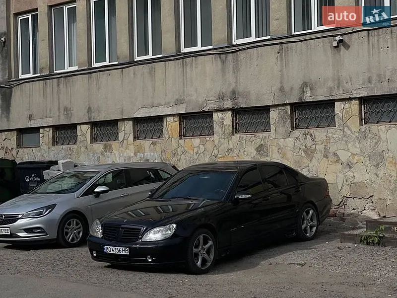 Mercedes-Benz S-Class