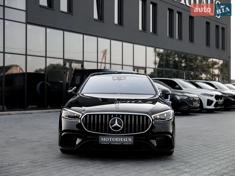 Mercedes-Benz S-Class