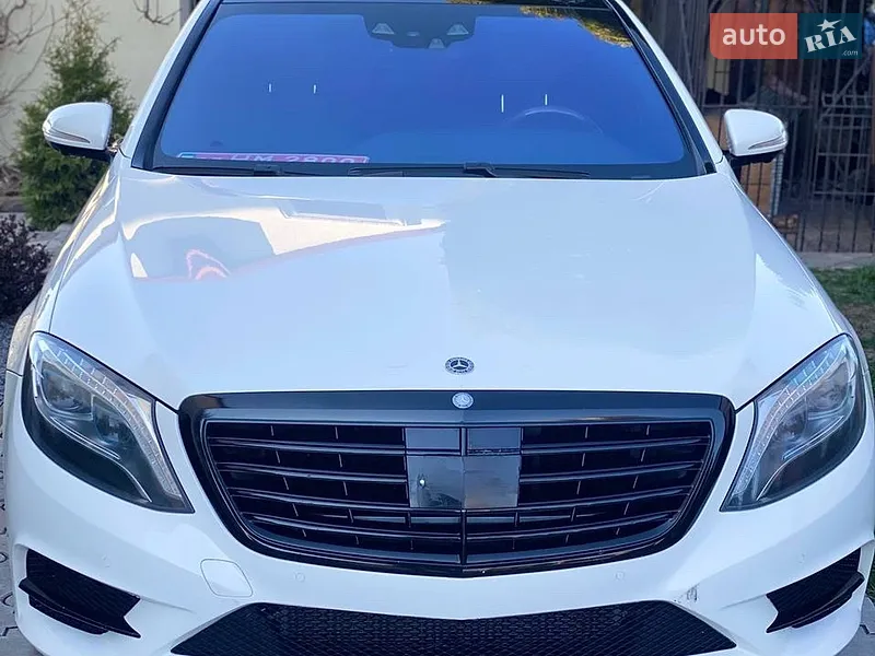 Mercedes-Benz S-Class