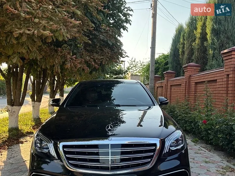 Mercedes-Benz S-Class
