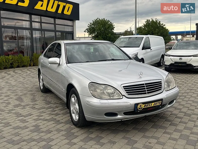 Mercedes-Benz S-Class