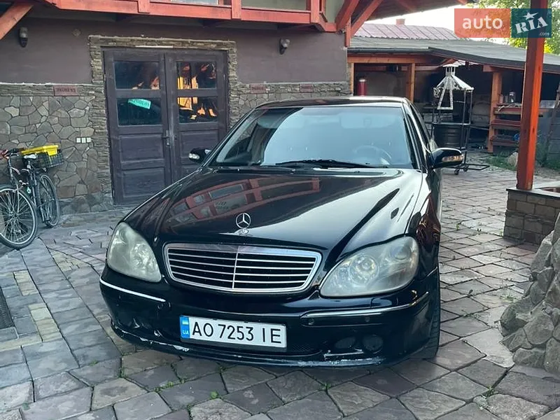 Mercedes-Benz S-Class
