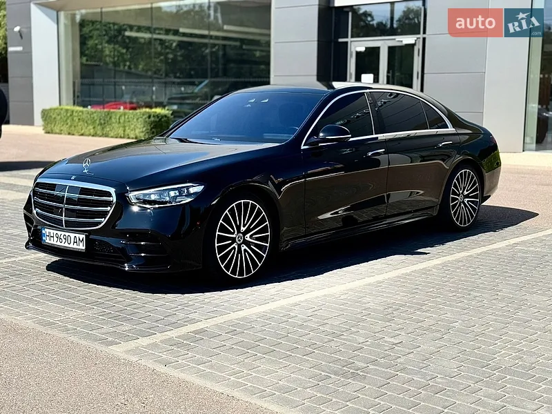 Mercedes-Benz S-Class