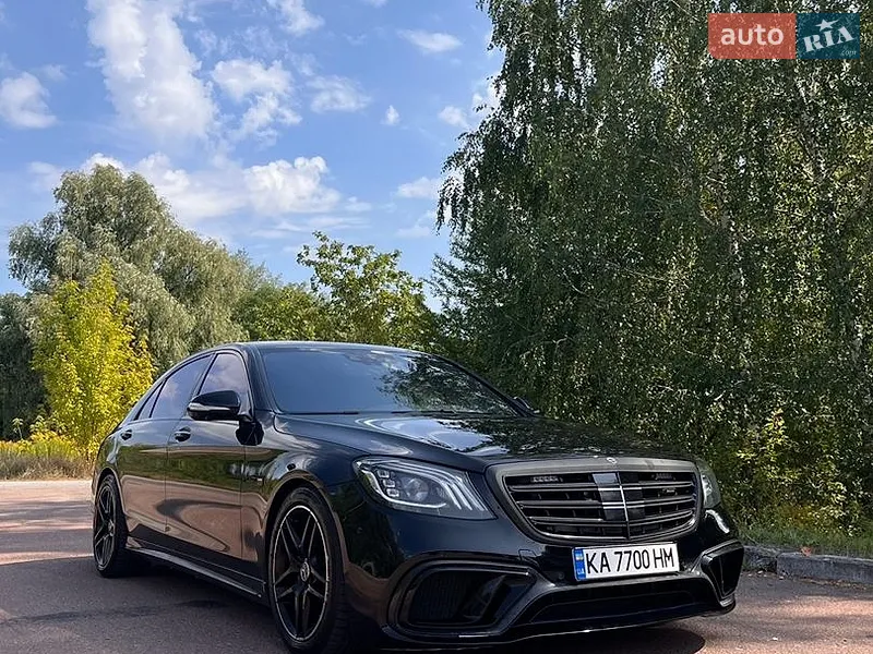 Mercedes-Benz S-Class