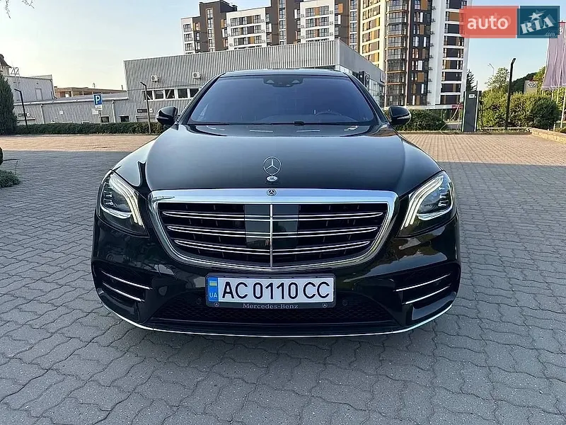 Mercedes-Benz S-Class