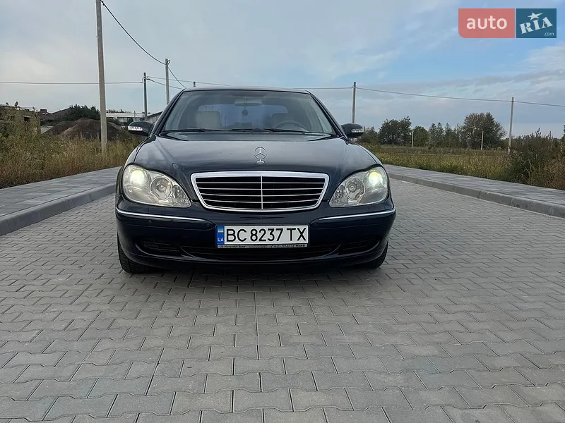 Mercedes-Benz S-Class