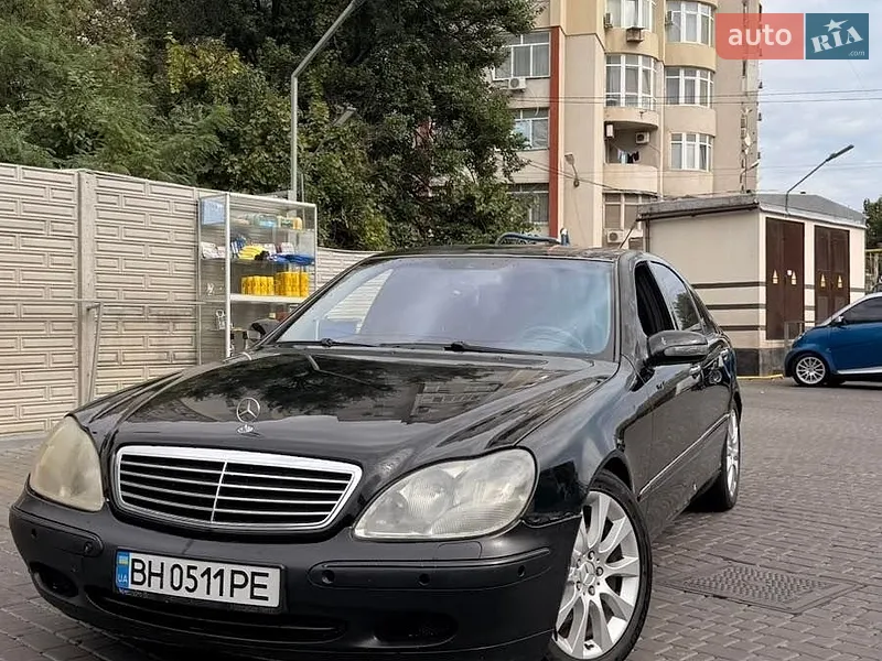 Mercedes-Benz S-Class