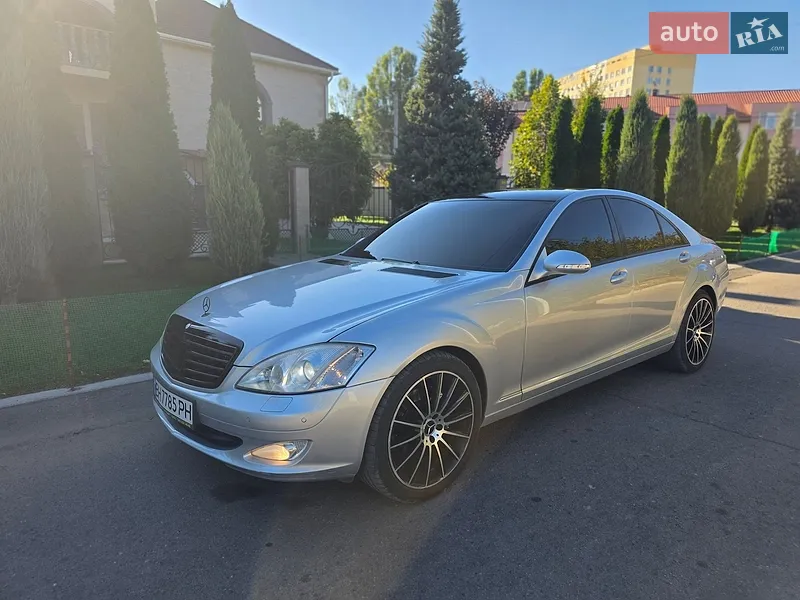 Mercedes-Benz S-Class 2007