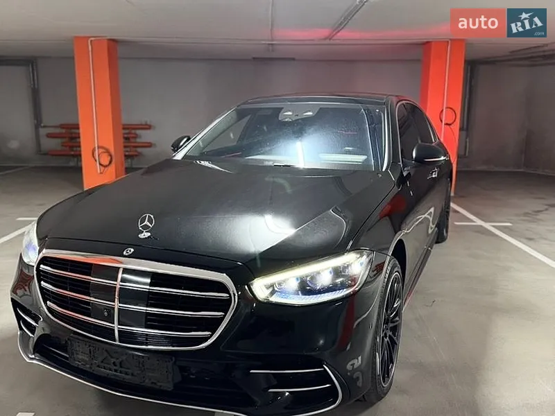 Mercedes-Benz S-Class