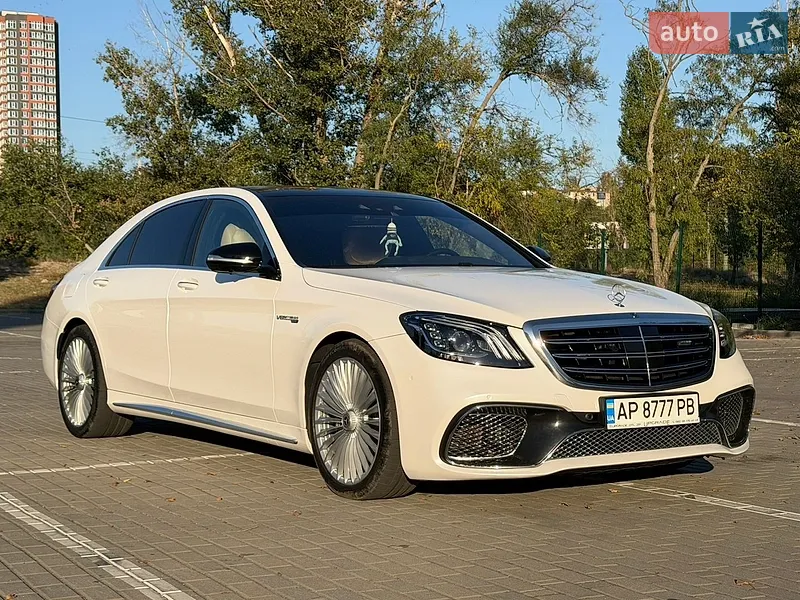 Mercedes-Benz S-Class