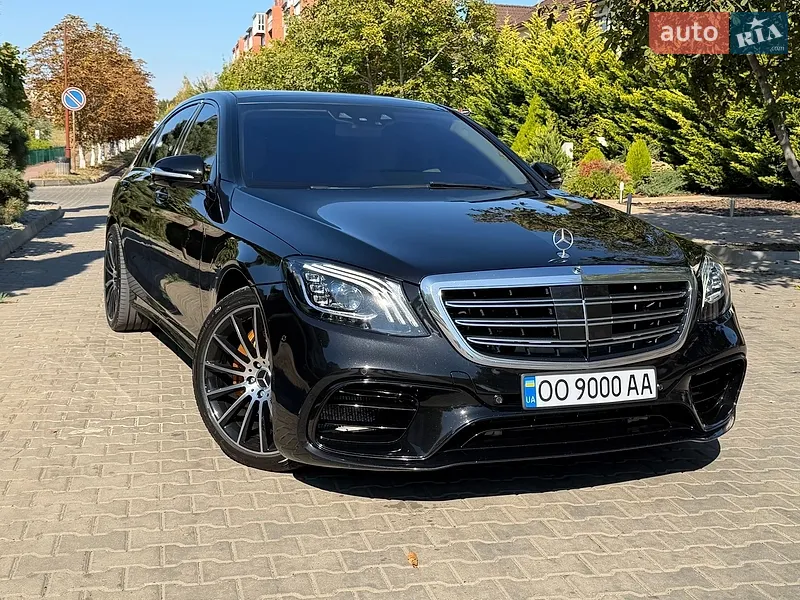 Mercedes-Benz S-Class