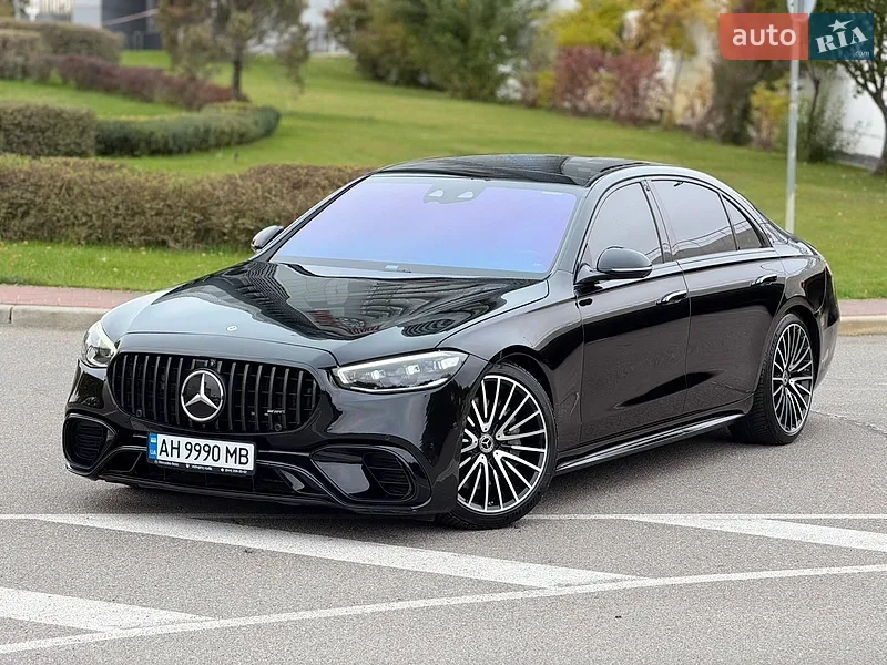 Mercedes-Benz S-Class