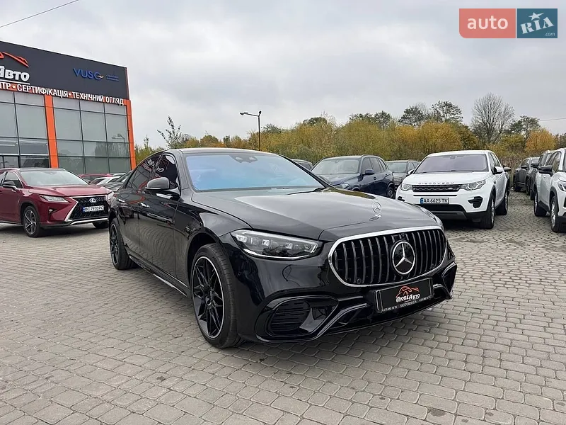 Mercedes-Benz S-Class