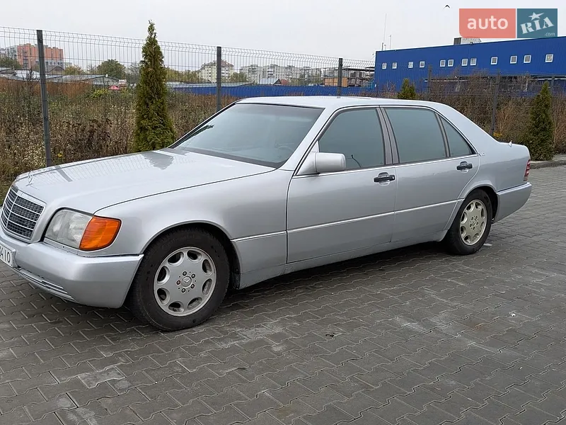 Mercedes-Benz S-Class