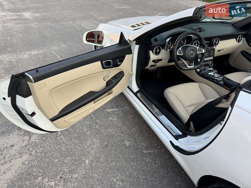 Родстер Mercedes-Benz SLC-Class 2018 в Киеве