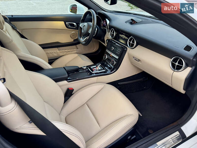 Родстер Mercedes-Benz SLC-Class 2018 в Киеве