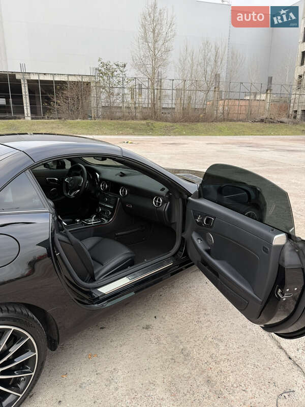 Родстер Mercedes-Benz SLC-Class 2018 в Киеве