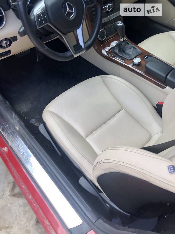 Купе Mercedes-Benz SLK-Class 2011 в Ивано-Франковске