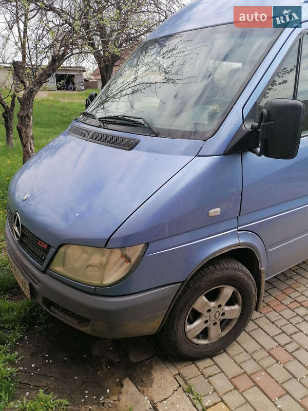 Mercedes-Benz Sprinter 216 пасс.