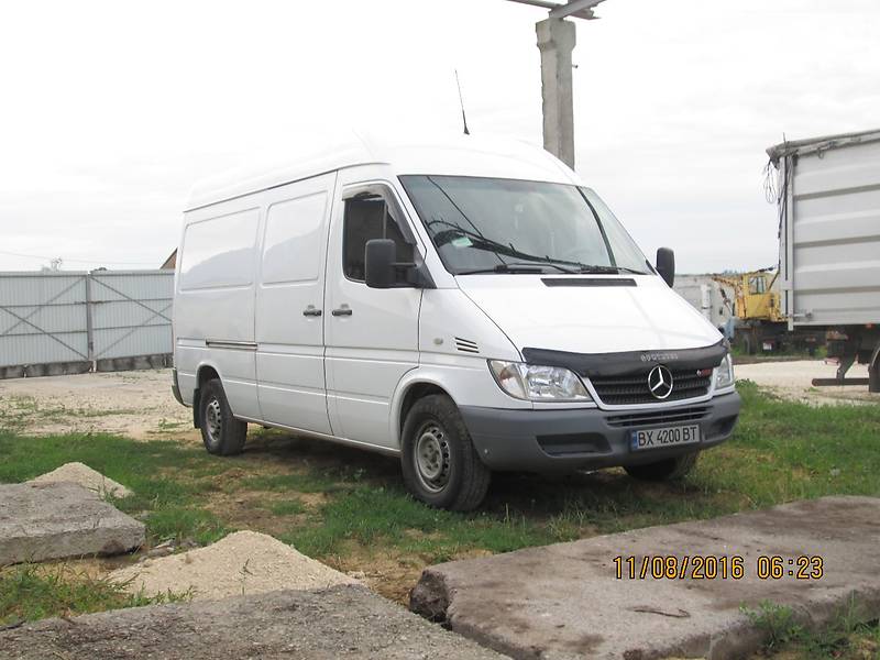 Вантажний фургон Mercedes-Benz Sprinter 2006 в Білогір'ї