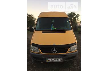 Грузопассажирский фургон Mercedes-Benz Sprinter 2005 в Мариуполе