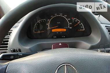 Микроавтобус Mercedes-Benz Sprinter 2005 в 