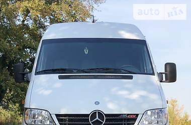 Грузовой фургон Mercedes-Benz Sprinter 2011 в 