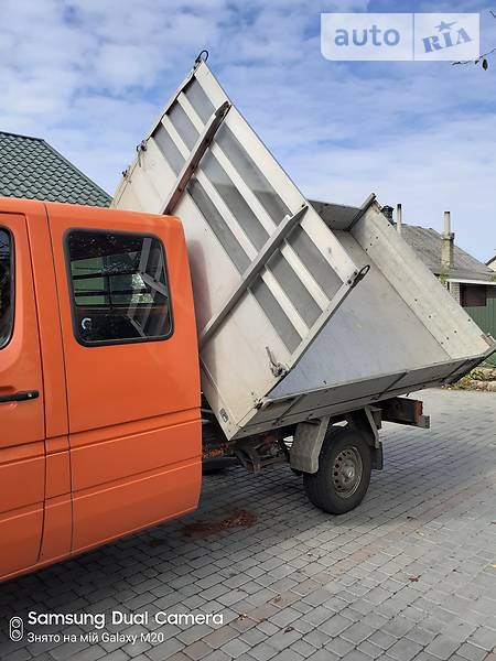 Самоскид Mercedes-Benz Sprinter 2004 в Любомлі