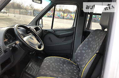 Микроавтобус Mercedes-Benz Sprinter 2004 в 
