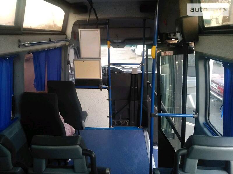 Мікроавтобус Mercedes-Benz Sprinter 2000 в Кривому Розі