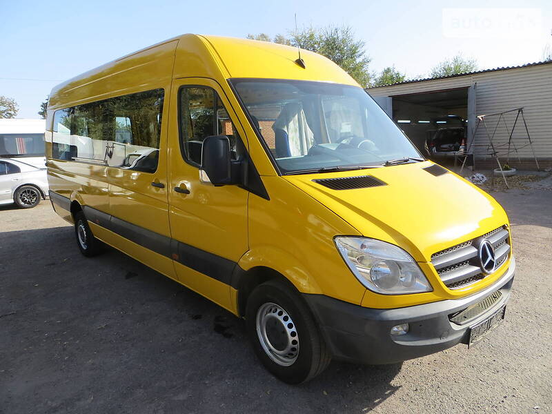 Микроавтобус Mercedes-Benz Sprinter 2012 в 