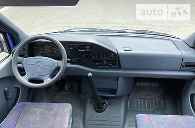 Микроавтобус Mercedes-Benz Sprinter 2000 в Луцке