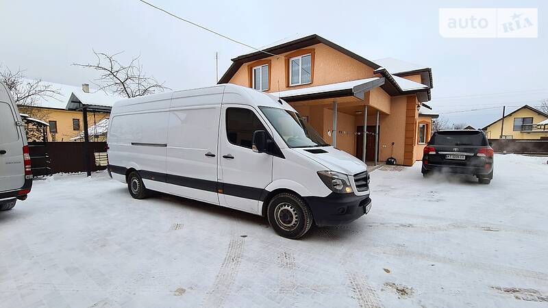 Вантажопасажирський фургон Mercedes-Benz Sprinter 2016 в Івано-Франківську