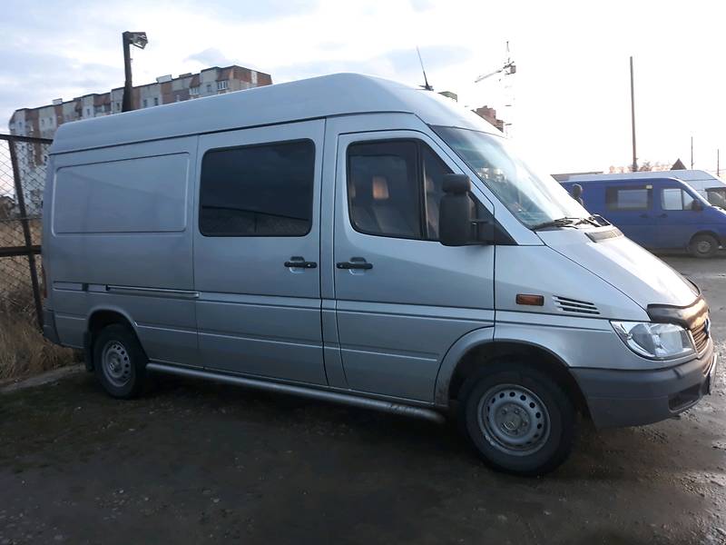 Микроавтобус Mercedes-Benz Sprinter 2005 в Калуше