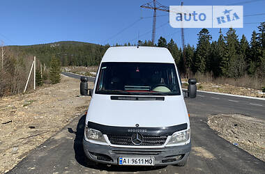 Микроавтобус Mercedes-Benz Sprinter 2000 в Долине