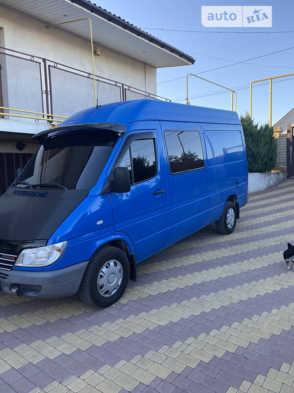 Грузопассажирский фургон Mercedes-Benz Sprinter 2001 в Николаеве