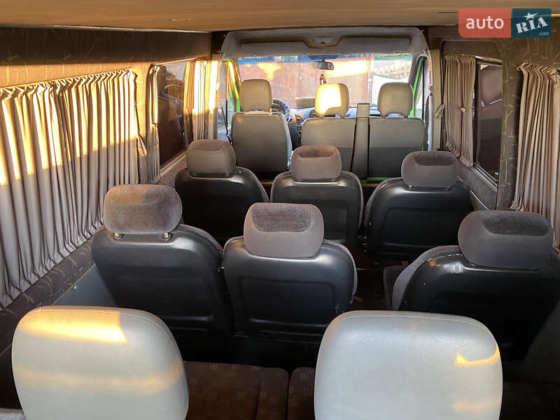 Микроавтобус Mercedes-Benz Sprinter 2006 в Кривом Роге фото 9 Микроавтобус Mercedes-Benz Sprinter 2006 в Кривом Роге