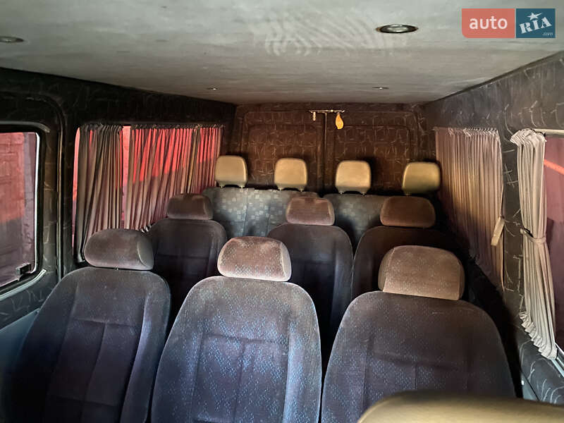 Микроавтобус Mercedes-Benz Sprinter 2006 в Кривом Роге фото 7 Микроавтобус Mercedes-Benz Sprinter 2006 в Кривом Роге