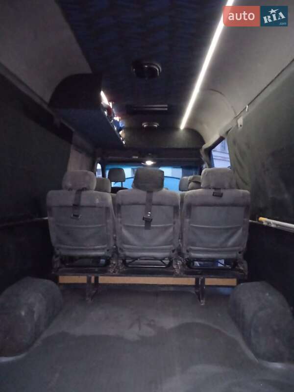Микроавтобус Mercedes-Benz Sprinter 2006 в Городке