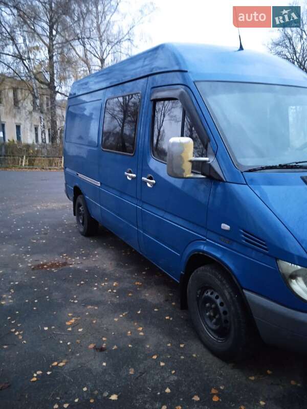 Микроавтобус Mercedes-Benz Sprinter 2006 в Городке